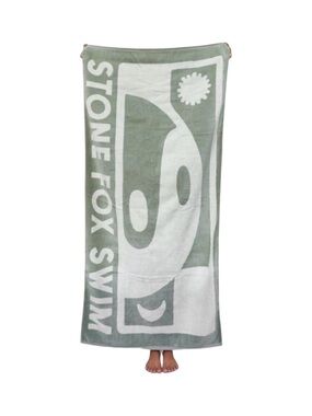 Stone Fox Swim Aloe Wash Beach Towel - 70” x 32”